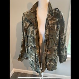 Camo/military jacket size L